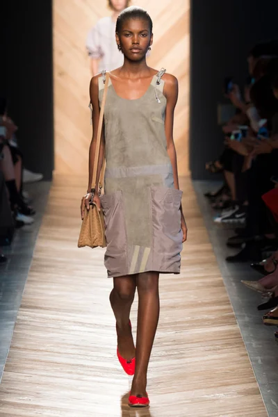 Look 34